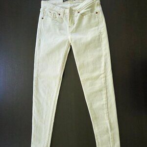 Levi's capris skinny jeans